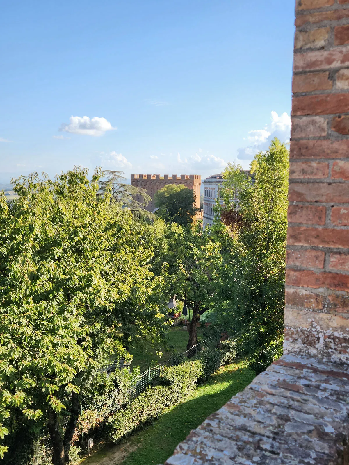 Guardiã da cidade, e testemunha do tempo