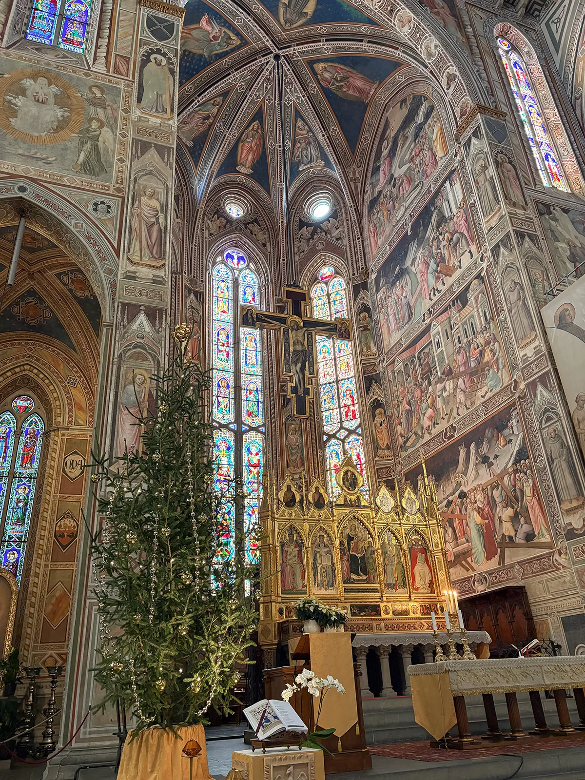 Capela Bardi com os afrescos da vida de São Francisco